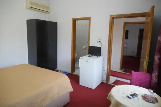 Dhomë dyshe me banjo private